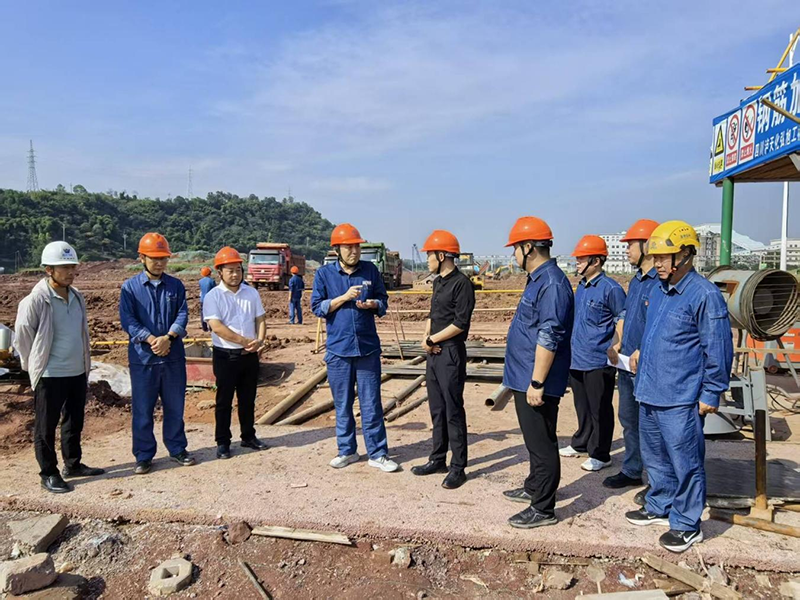 傅利才、、郭春建到化工园区项目现场发展节前安全查抄(图3)