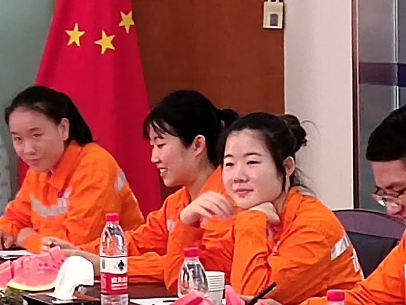 弘旭公司党委召开青工互换座谈会(图2) 弘旭公司党委召开青工互换座谈会(图2)