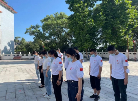 弘旭团总支国庆“怀想先烈，不忘初心”主题团日活动